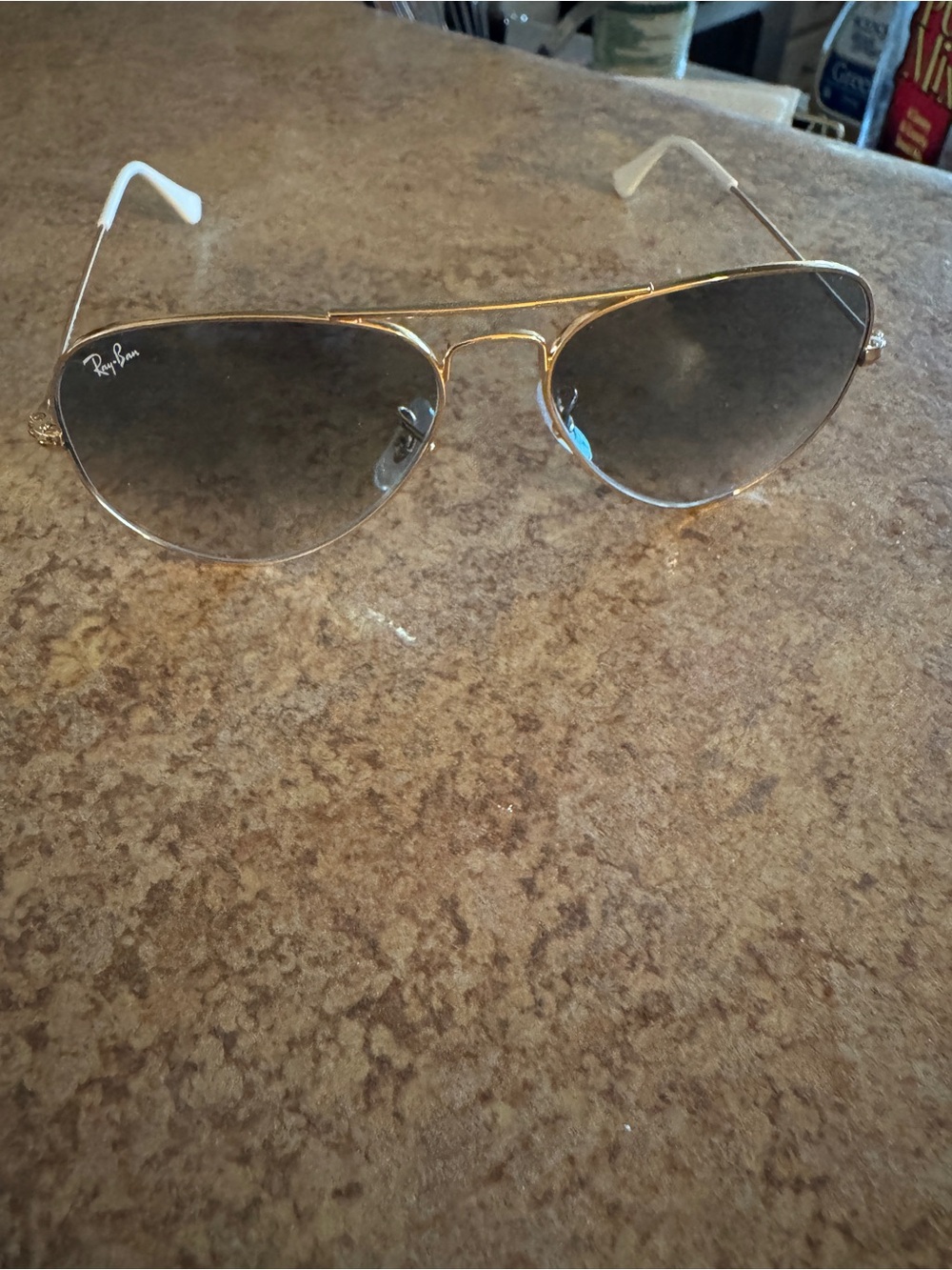 Ray-Ban Gold Aviator Sunglasses with Gray Gradient Lenses